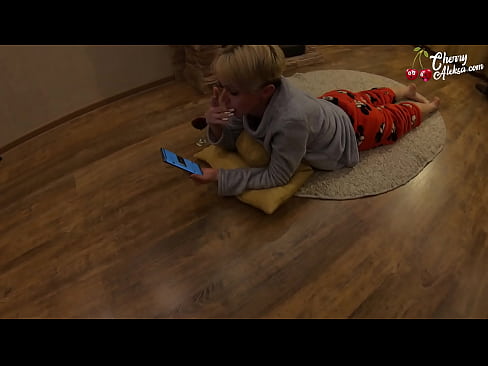 ❤️ Luda plavuša sisa ogroman kurac sisa i poskakuje na njemu - analni seks ❤ Jebanje kod nas bs.tubsexer-porn.ru ❌️